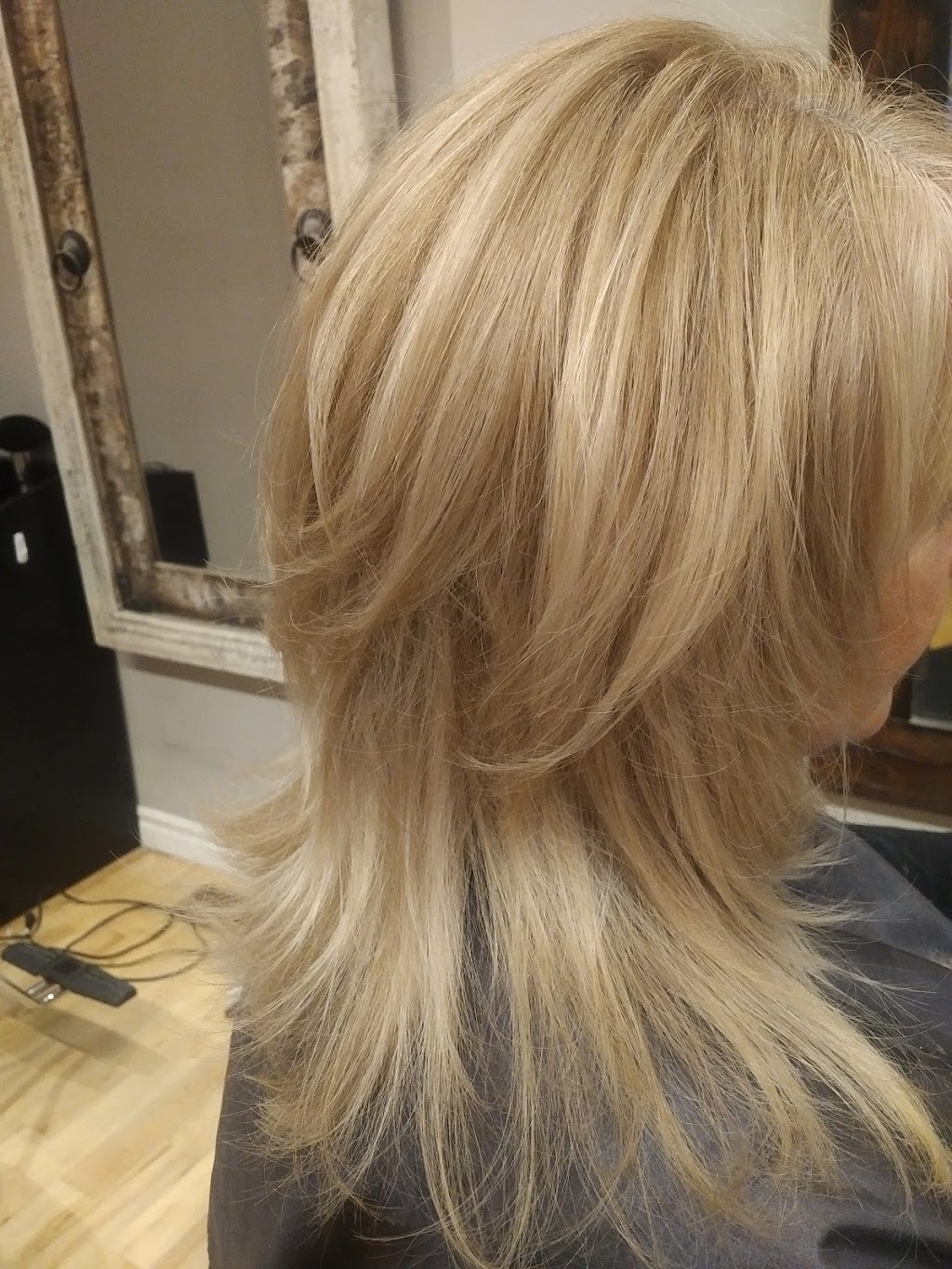 Ahead Above Salon | 37 Agnes St, Barrie, ON L4M 2S3, Canada | Phone: (705) 809-1242
