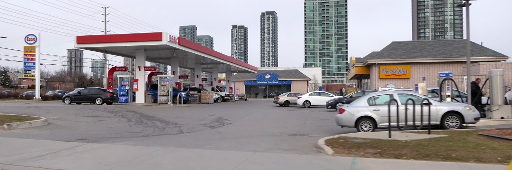 Esso | 632 Burnhamthorpe Rd W, Mississauga, ON L5B 2C4, Canada | Phone: (905) 848-0786