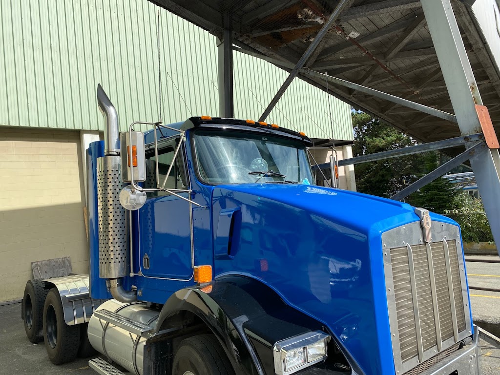 Fraser River Paint & Body Ltd | 23 Braid St, New Westminster, BC V3L 3P2, Canada | Phone: (604) 528-4063