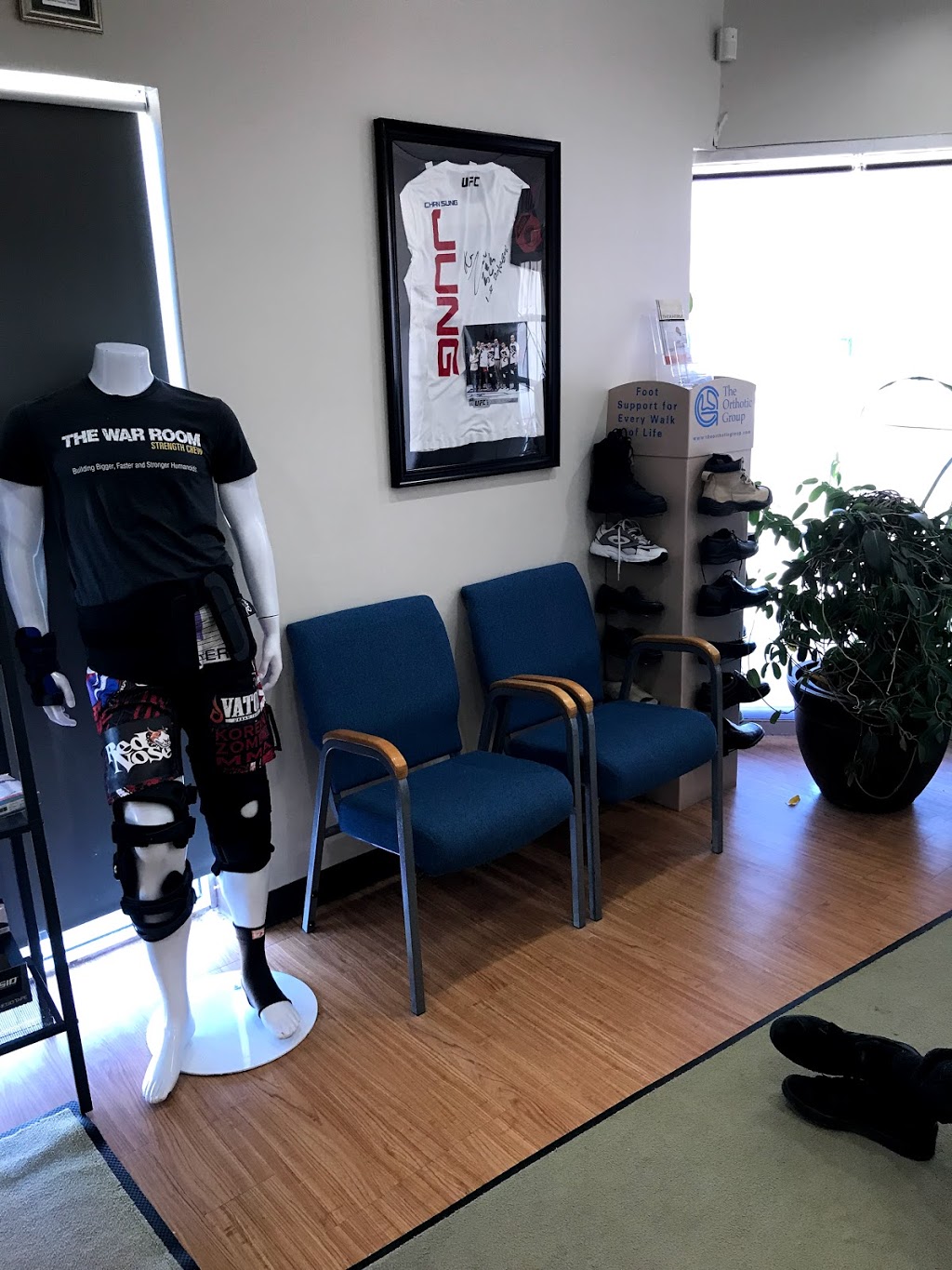 Centre For Chiropractic Health The | 790 Burnhamthorpe Rd W #3, Mississauga, ON L5C 4G3, Canada | Phone: (905) 306-0220