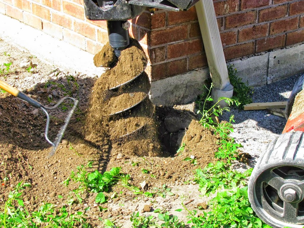 Original Posthole Diggers | 3270 Brock St N, Whitby, ON L1R 3J7, Canada | Phone: (647) 981-0808