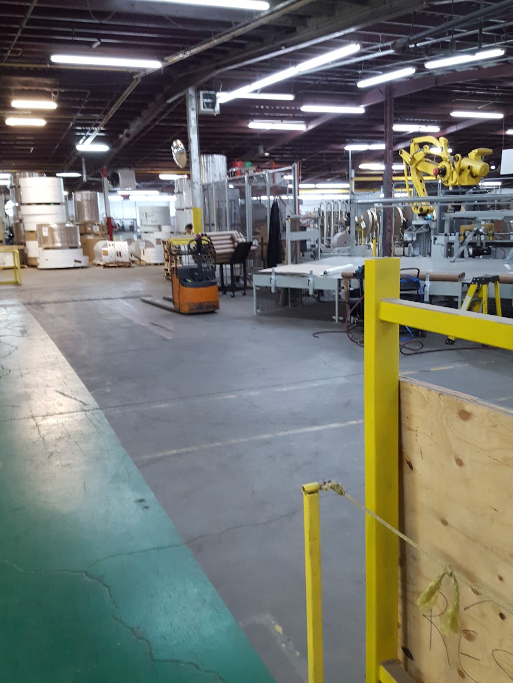 Les Cartons Northrich | 222 Rue Saint-Urbain, Granby, QC J2G 7T4, Canada | Phone: (450) 372-2335