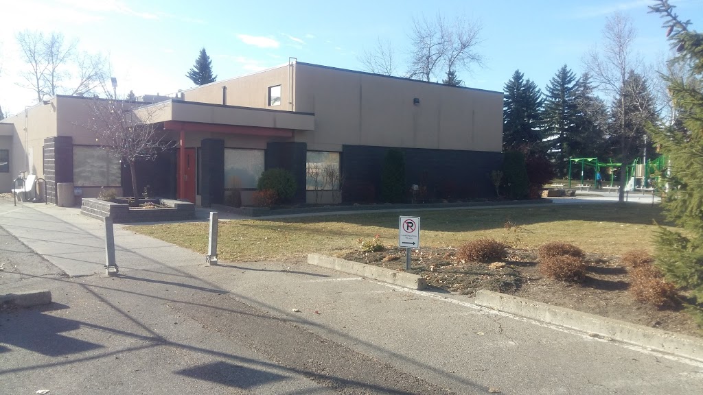 Crestwood Community | 14325 96 Ave NW, Edmonton, AB T5N 0C5, Canada | Phone: (780) 452-4254