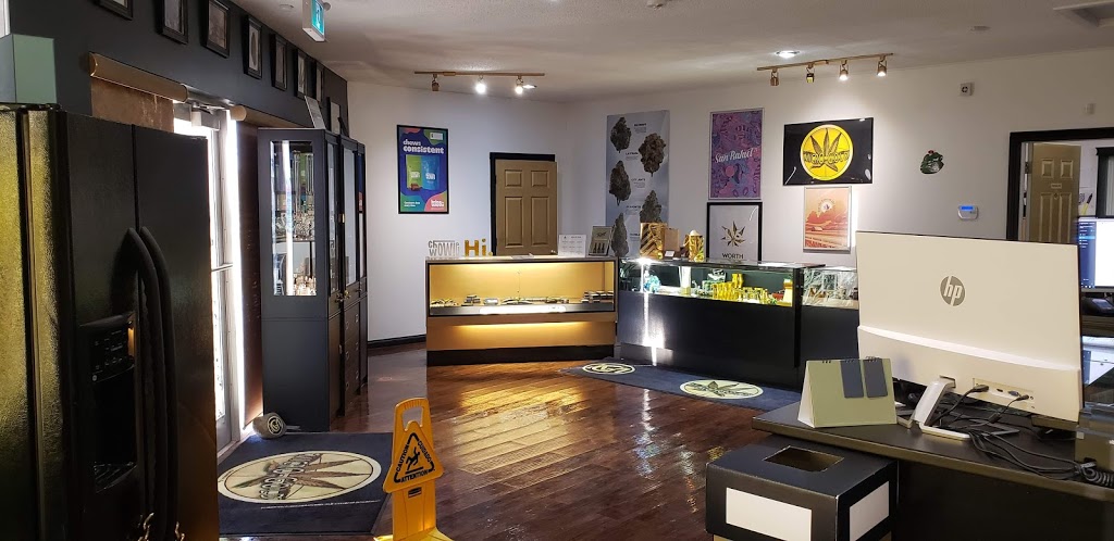 Micro Gold Retail Cannabis | 220 N Railway St, Okotoks, AB T1S 0E2, Canada | Phone: (587) 327-2667