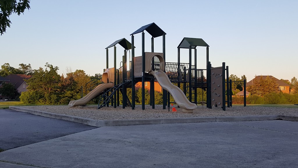 Castlefield Park | 220 River Oaks Blvd E, Oakville, ON L6H 5N2, Canada | Phone: (905) 845-6601