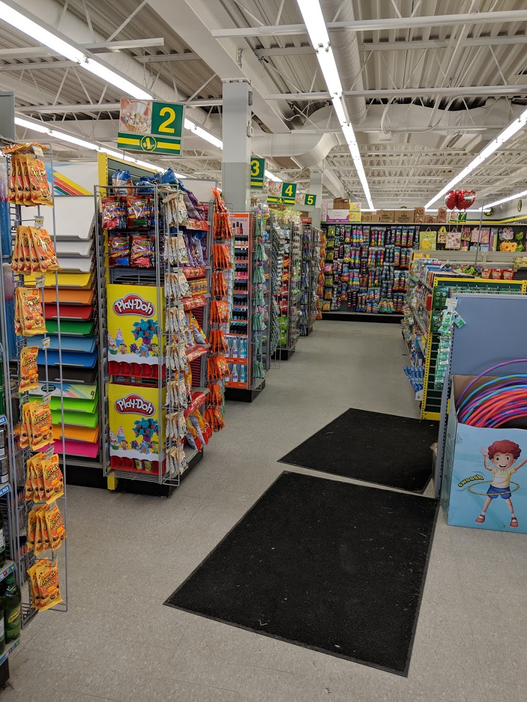 Dollarama | 1375 Southdown Rd, Southdown Rd Plaza, Mississauga, ON L5J 2Z1, Canada | Phone: (289) 373-3059