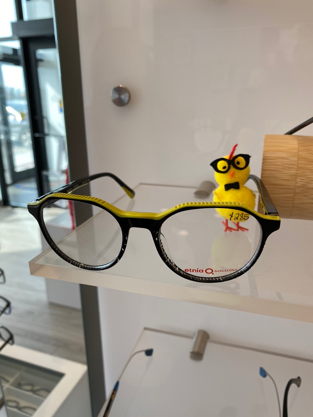 Prairie Eye Care- Winnipeg Optometrists (Park City Transcona) | 1490 Plessis Rd Unit 3, Winnipeg, MB R2V 5G6, Canada | Phone: (204) 306-0566