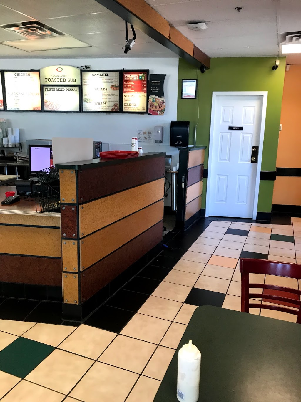 Quiznos | 9292 200 St #108, Langley City, BC V1M 3A6, Canada | Phone: (604) 881-2200