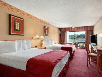 Days Inn by Wyndham Bellingham | 215 N Samish Way, Bellingham, WA 98225, USA | Phone: (360) 734-8830