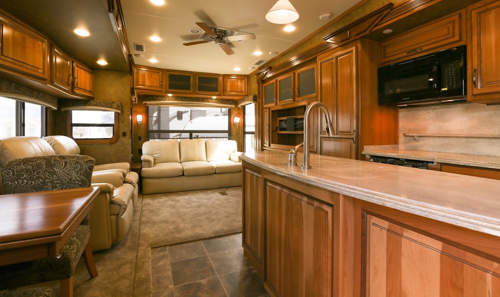 Country Camping Leisure Products | 3101 10 Ave SW, Salmon Arm, BC V1E 3K1, Canada | Phone: (250) 832-6688