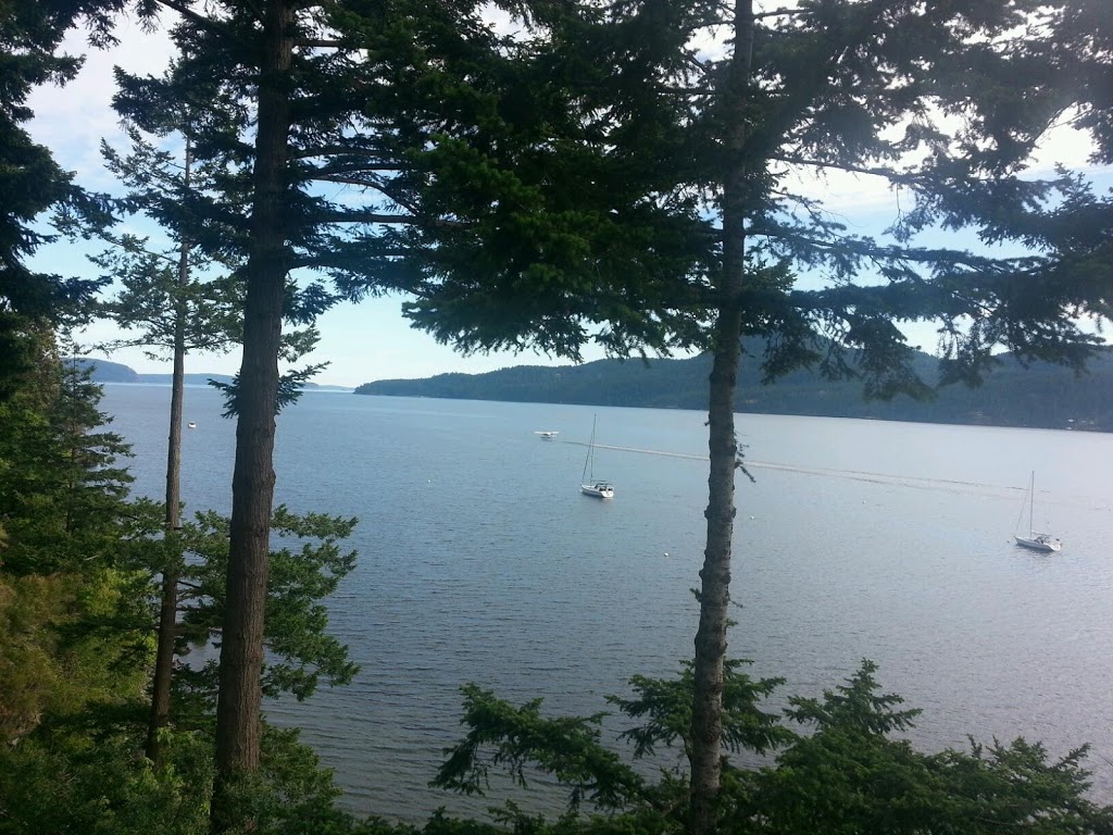 Rosario Seaplane Base | 1400 Rosario Rd, Eastsound, WA 98245, USA | Phone: (360) 376-2222
