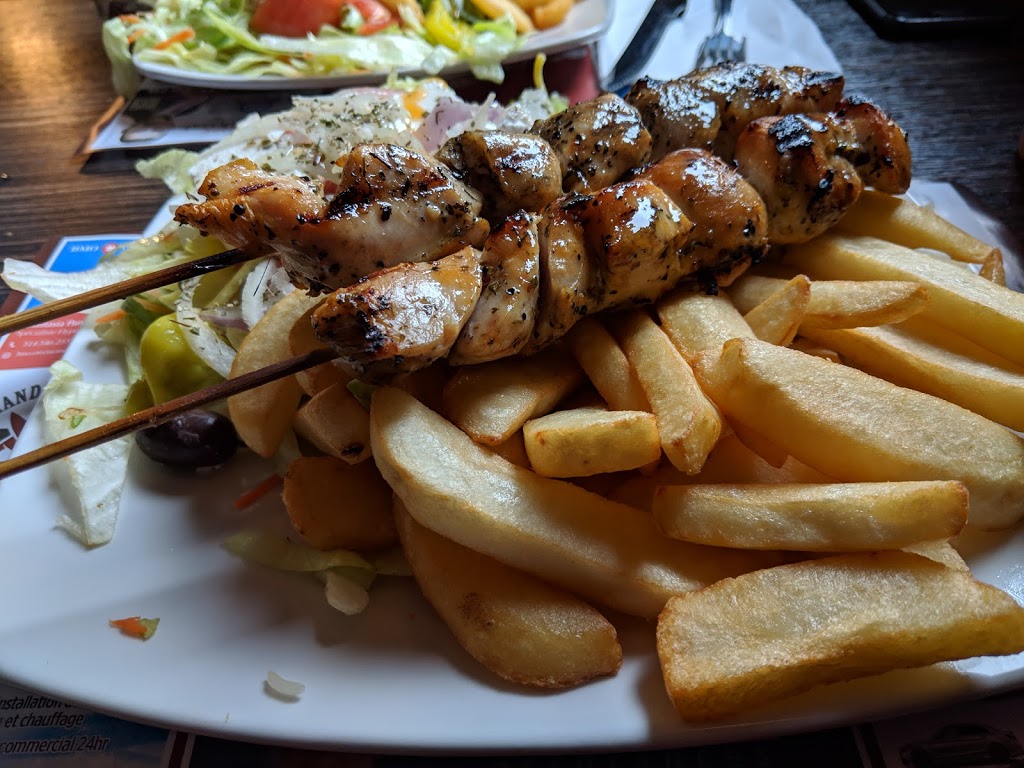 Restaurant Marvens | 880 Avenue Ball, Montréal, QC H3N 1J7, Canada | Phone: (514) 277-3625
