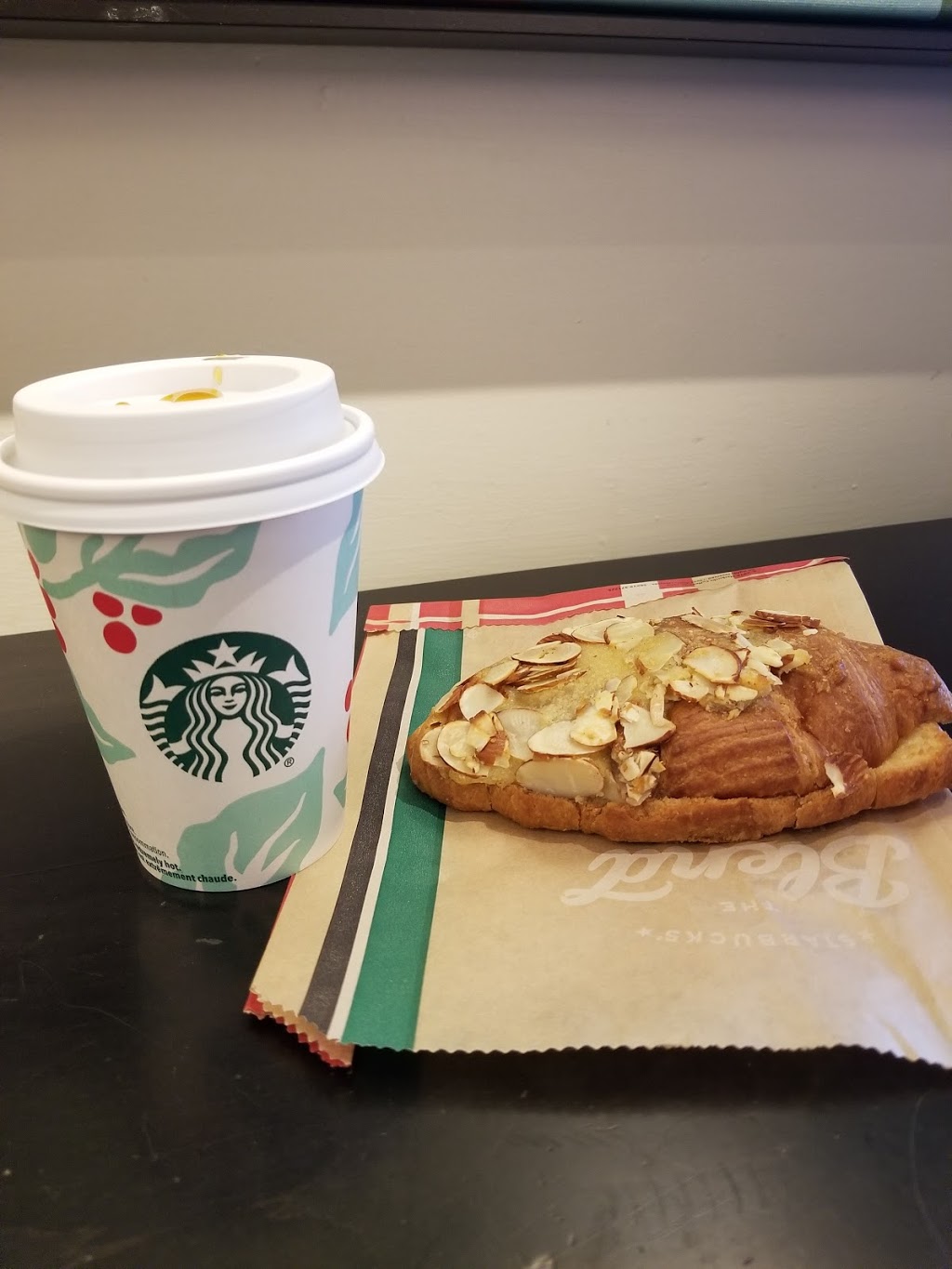 Starbucks | 1015 Sheppard Ave E #2, North York, ON M2K 1C2, Canada | Phone: (416) 730-8481
