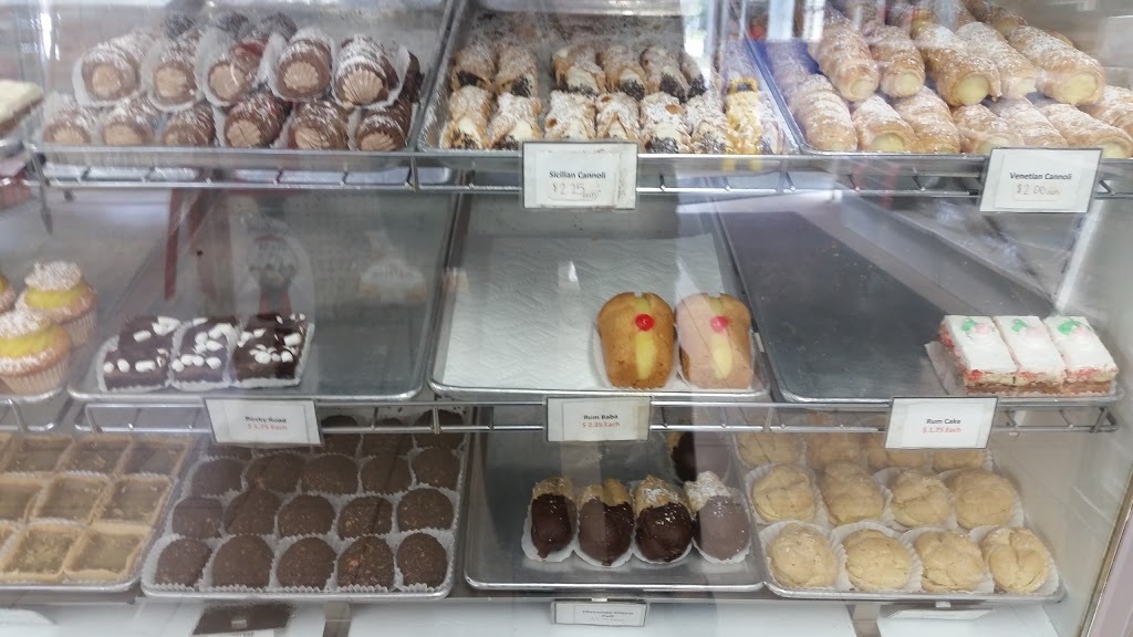 Sams Queenston Bakery (Hamilton) Ltd | 341 Queenston Rd, Hamilton, ON L8K 1H7, Canada | Phone: (905) 547-2882