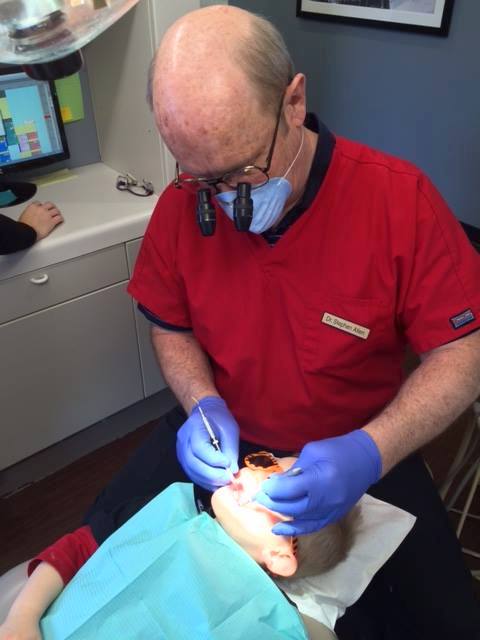 Village Lane Dental Centre | 700 Village Ln #2, Okotoks, AB T1S 1Z6, Canada | Phone: (403) 938-7444