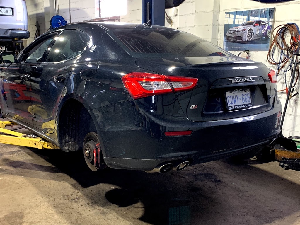 Auto Moto | 54 Toro Rd, North York, ON M3J 2A8, Canada | Phone: (647) 870-6000