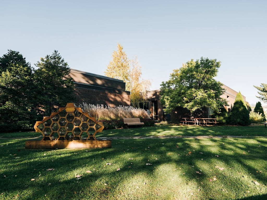 Hôtel de Ville de Beaconsfield | 303 Bd Beaconsfield, Beaconsfield, QC H9W 4A7, Canada | Phone: (514) 428-4400