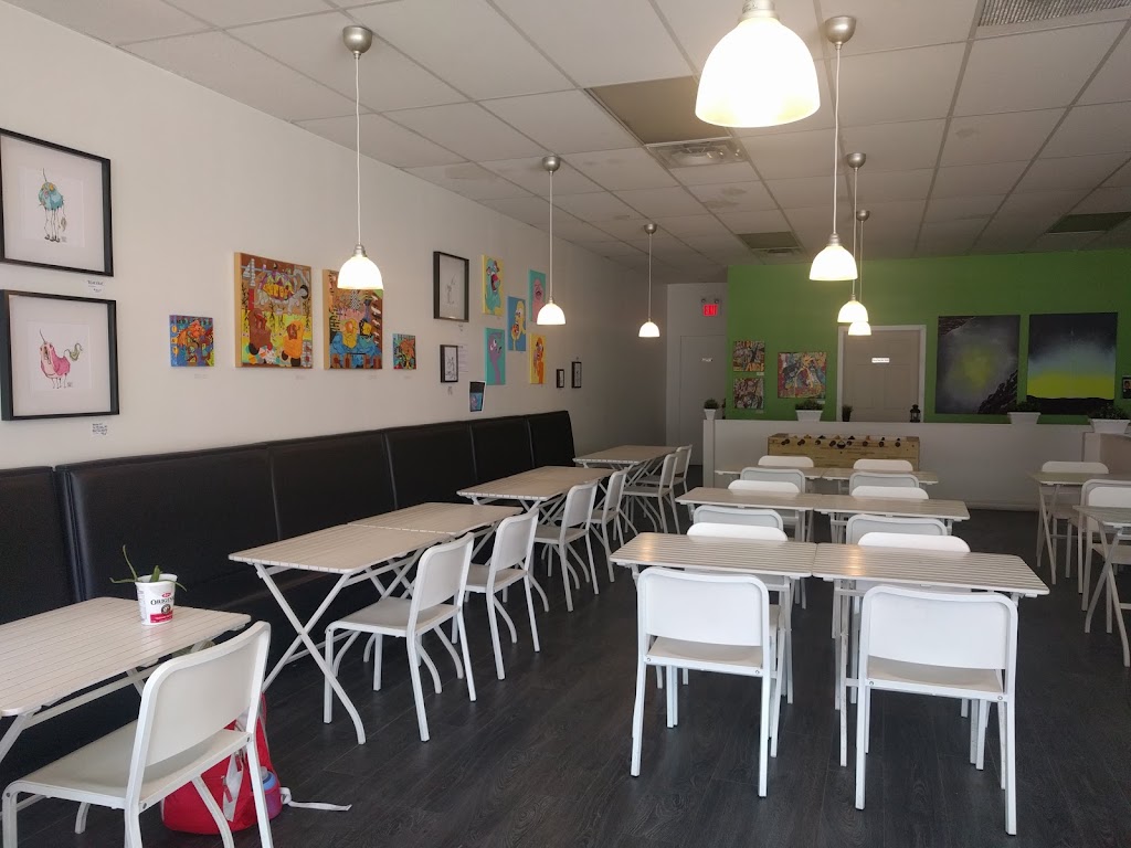 Hangout | 839 Somerset St W, Ottawa, ON K1R 6R6, Canada | Phone: (613) 695-3336