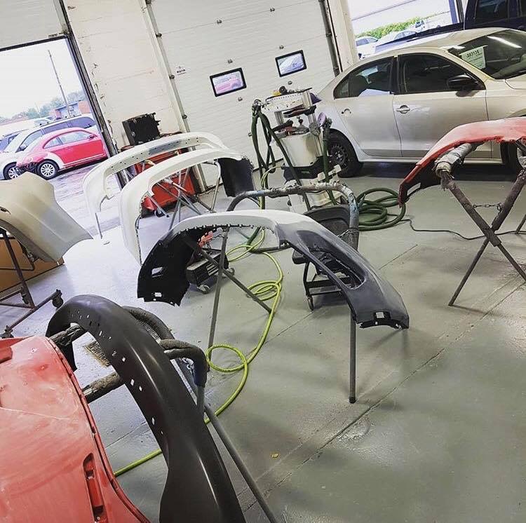 CSN Collision Tilbury | 151 Queen St S, Tilbury, ON N0P 2L0, Canada | Phone: (519) 682-1400