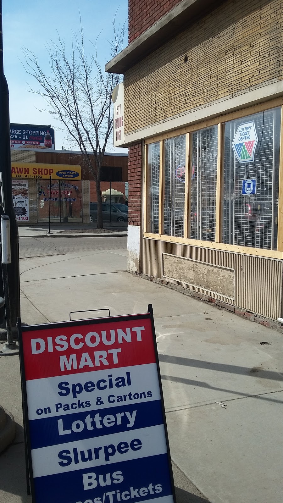 Discount Mart | 8260 118 Ave NW, Edmonton, AB T5B 0S3, Canada | Phone: (780) 756-2863