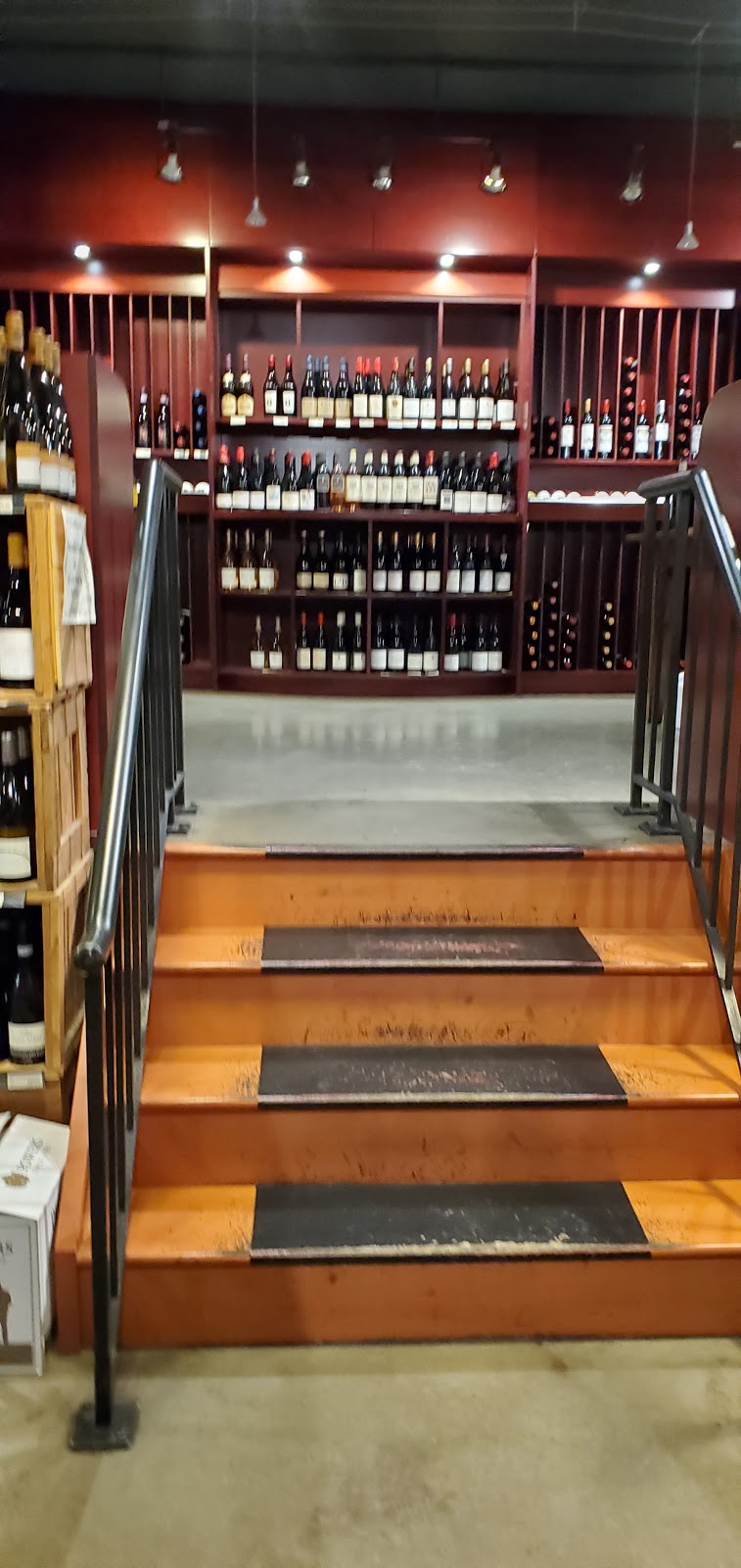 Crestwood Fine Wines & Spirits | 9658 142 St NW, Edmonton, AB T5N 4B2, Canada | Phone: (780) 488-7800