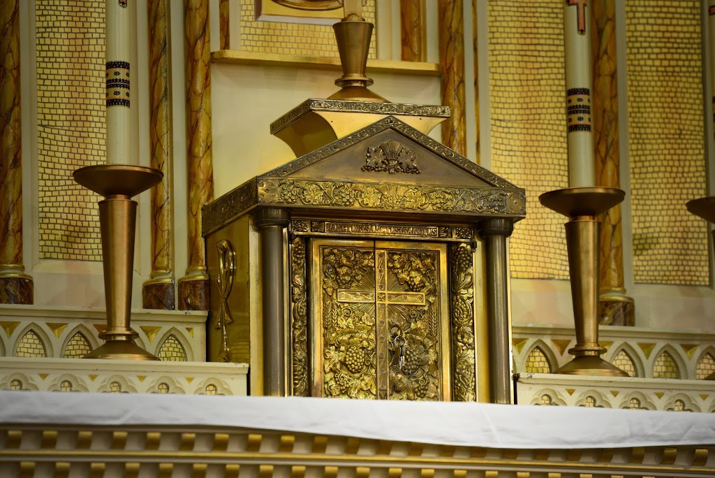 Saint-Joseph Catholic Church at Huntingdon | 16 Rue York, Huntingdon, QC J0S, Canada | Phone: (450) 264-5403