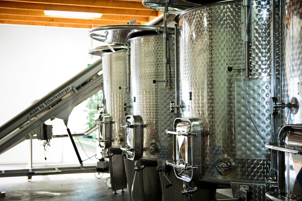 Planters Ridge Winery | 1441 Church St, Port Williams, NS B0P 1T0, Canada | Phone: (902) 542-2711