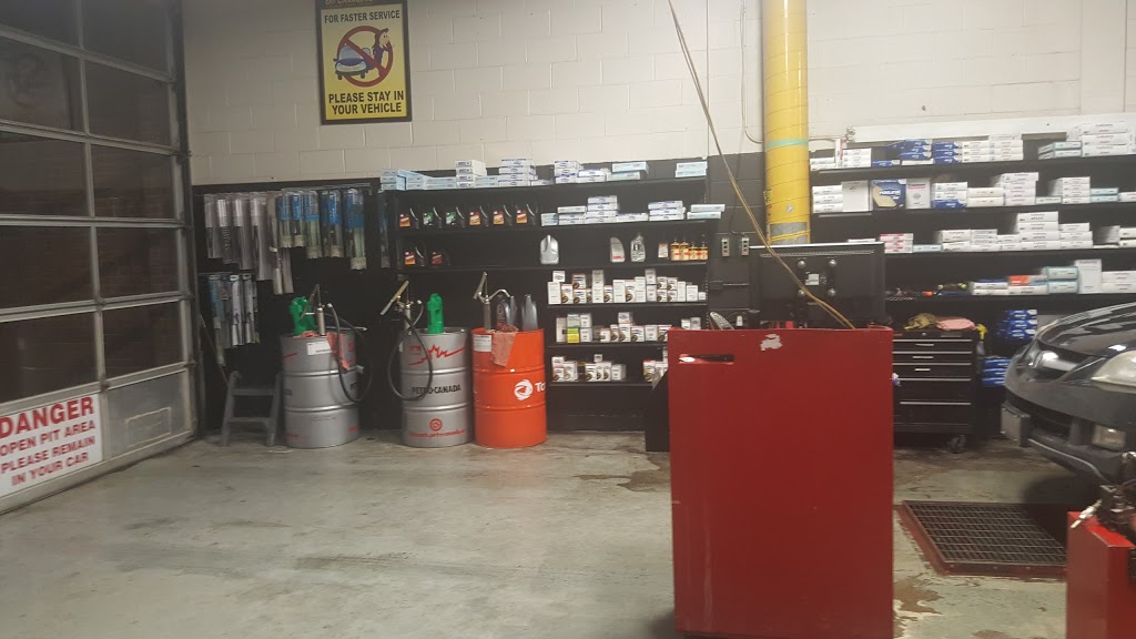 Oil Changers | 8 Laidlaw Blvd, Markham, ON L3P 1W6, Canada | Phone: (905) 472-6112