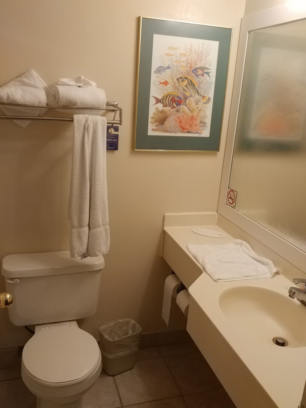 Travelodge by Wyndham Ottawa West | 1376 Carling Ave, Ottawa, ON K1Z 7L5, Canada | Phone: (613) 722-7600