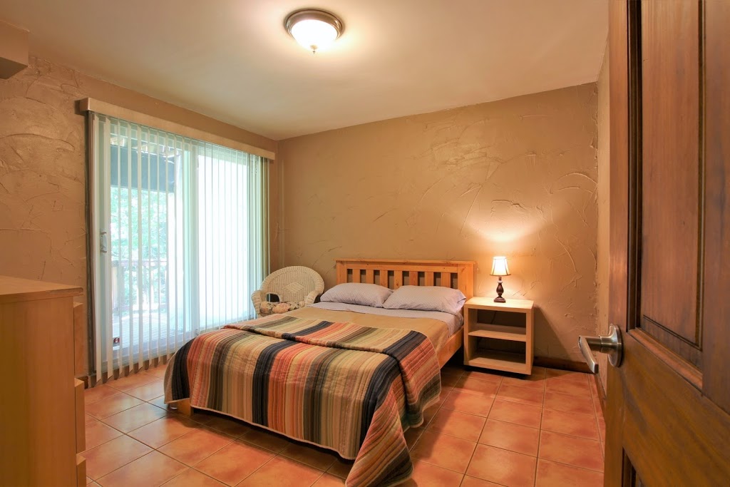 Lopes Chalets - Year Round Chalet Rentals at Blue Mountain | 122 Birch View Trail, The Blue Mountains, ON L9Y 0M2, Canada | Phone: (416) 473-5002