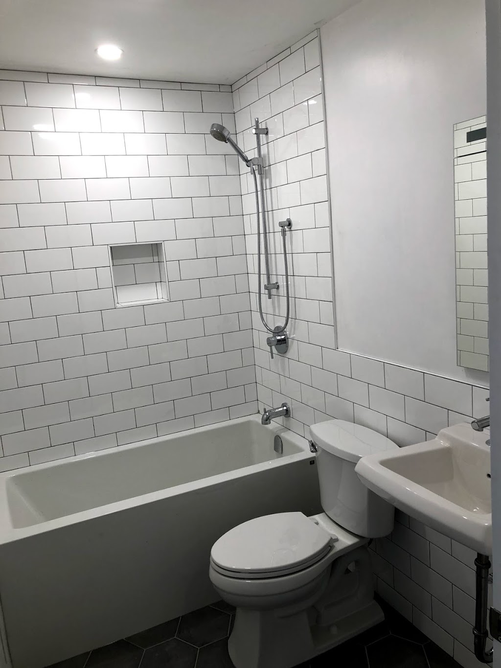 Van Custom Plumbing Ltd. | 125 5550 Admiral Way, Delta, BC V4K 0C4, Canada | Phone: (604) 644-2436