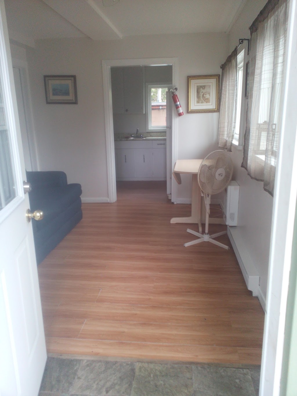 Wasaga Bridge Cottages | 5 River Rd E, Wasaga Beach, ON L9Z 2L1, Canada | Phone: (647) 202-7562