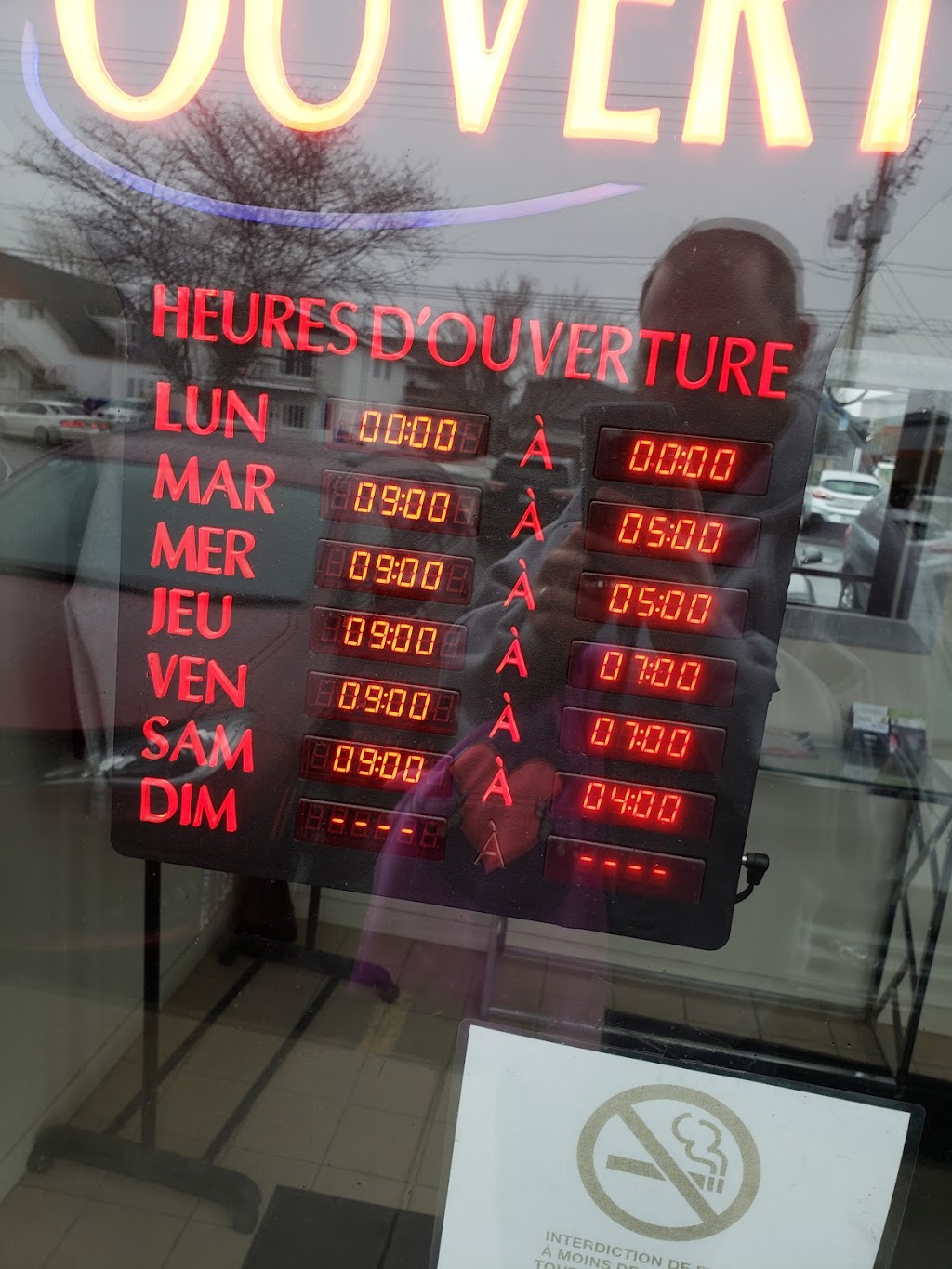 Coiffure Dana | 5525 Av. Auteuil, Brossard, QC J4Z 1M3, Canada | Phone: (450) 486-4500