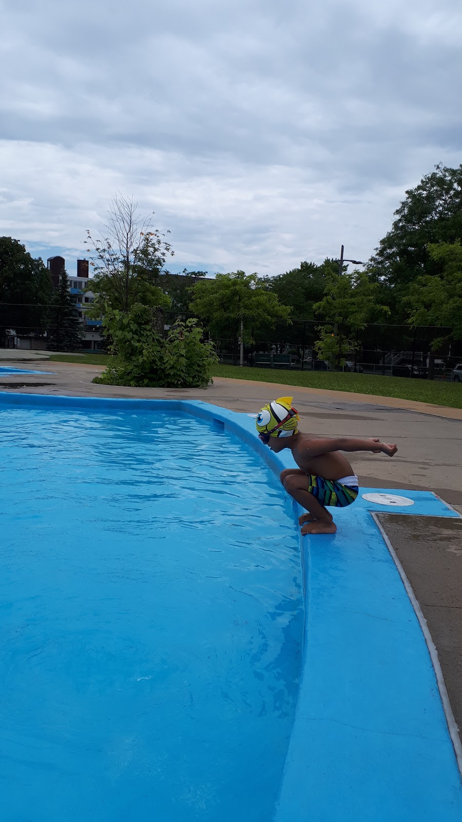 Parc Painter | 260 Rue Marcotte, Saint-Laurent, QC H4N 1A5, Canada | Phone: (514) 887-6042