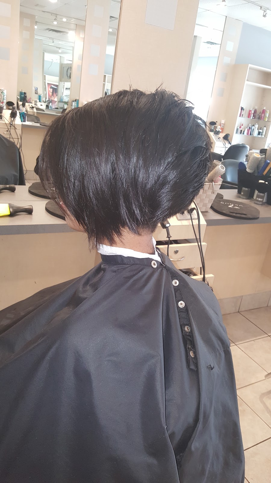 Hair Fitness-Clayhill Plaza | 3045 Clayhill Rd, Mississauga, ON L5B 4L2, Canada | Phone: (905) 276-0701