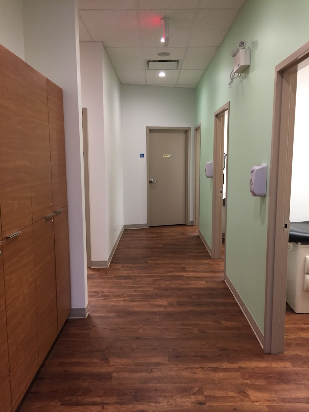 Aceso Medical Walk-In Clinic | 6207 50 St, Leduc, AB T9E 7A9, Canada | Phone: (780) 986-8770