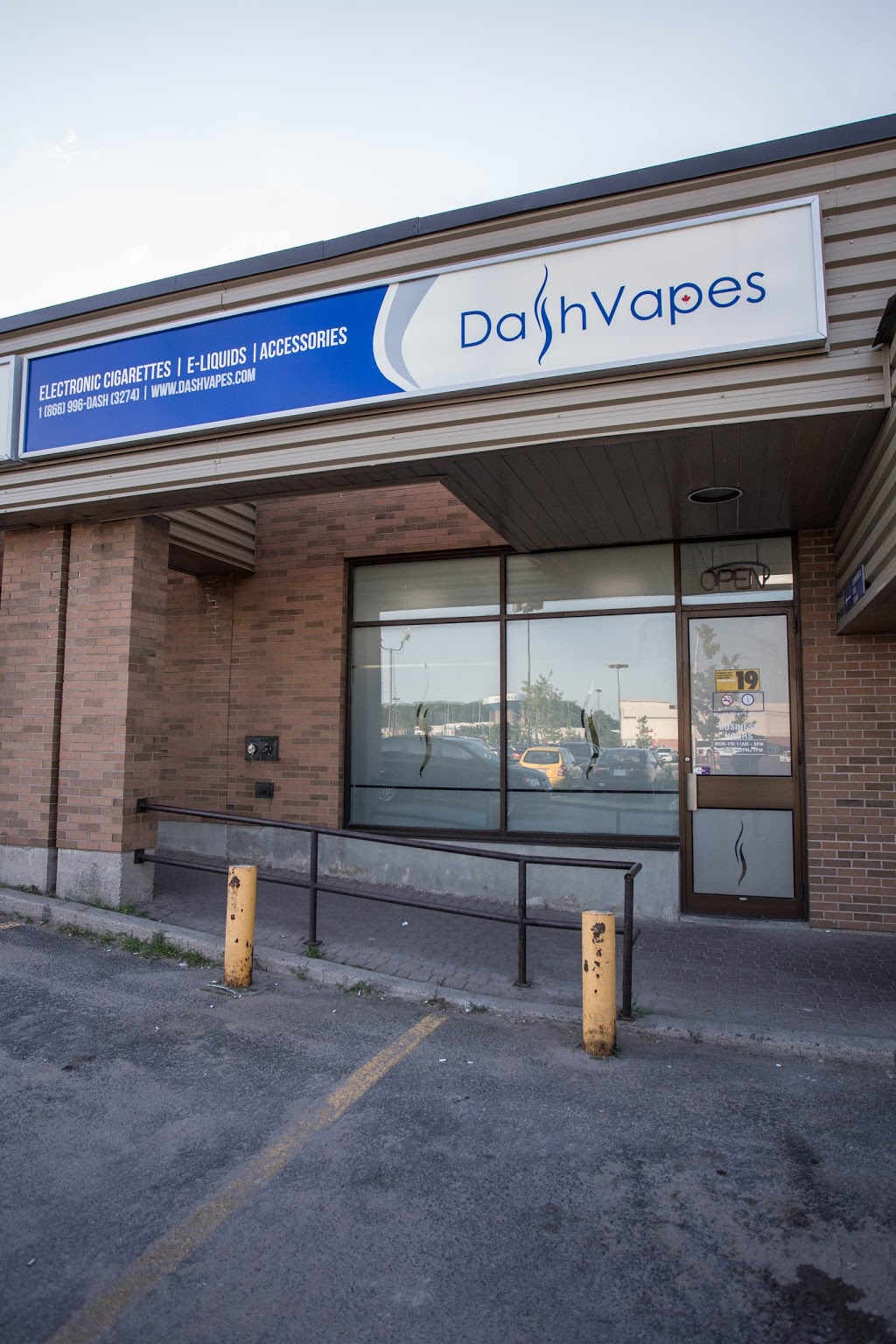 DashVapes Barrie | 531 Bayfield St, Barrie, ON L4M 4Z9, Canada | Phone: (705) 915-3274