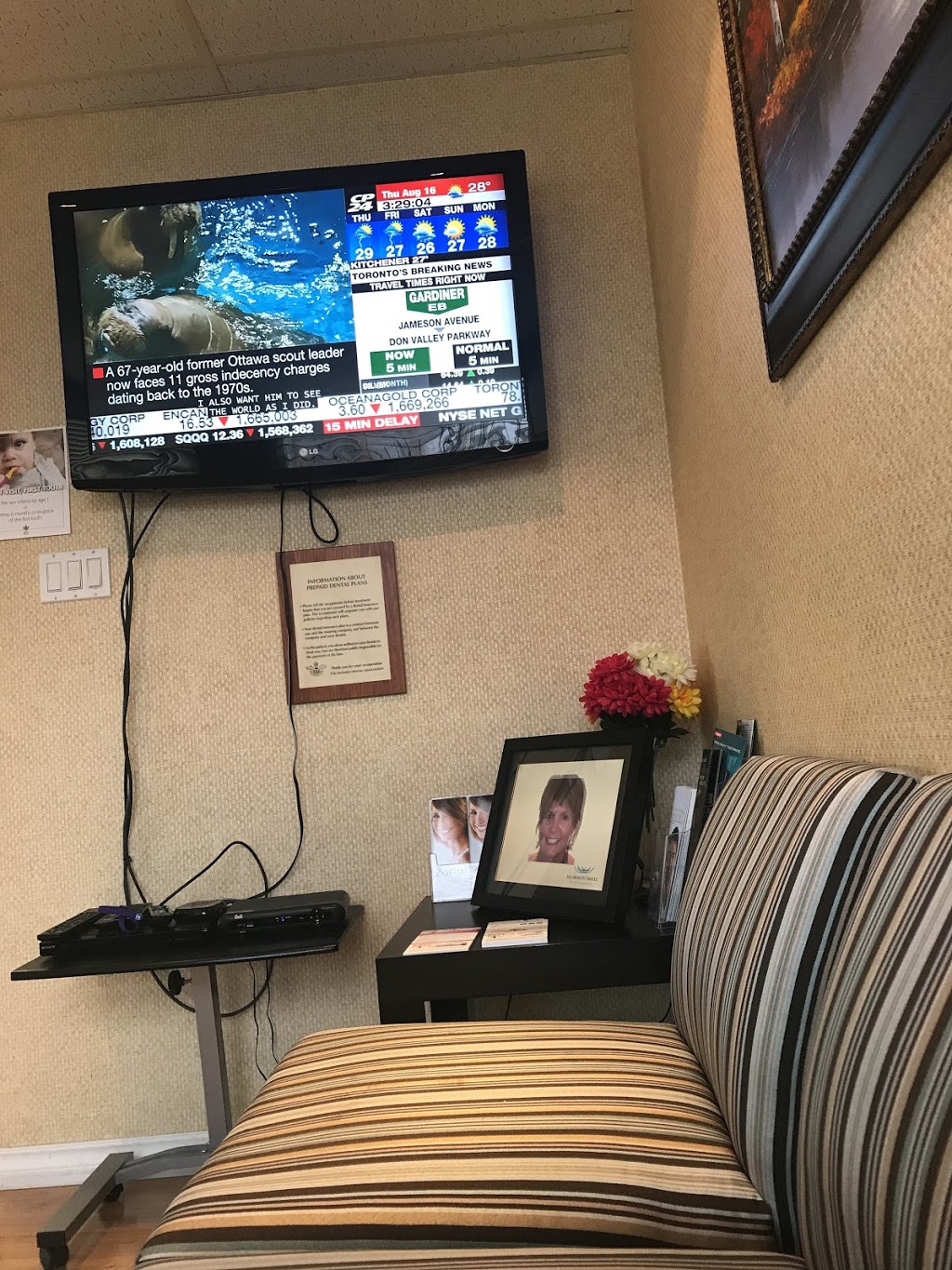 Dentist in Mississauga - Woodlands Dental Centre | 3353 The Credit Woodlands, Mississauga, ON L5C 2K1, Canada | Phone: (905) 270-5666