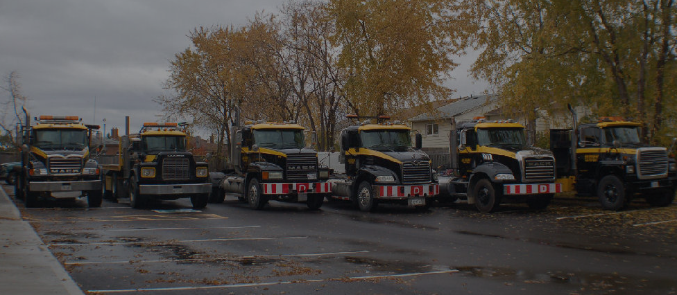 J T Supreme Heavy Hauling LTD | 10 Imperial Ct, Brampton, ON L6T 4X4, Canada | Phone: (416) 747-6661