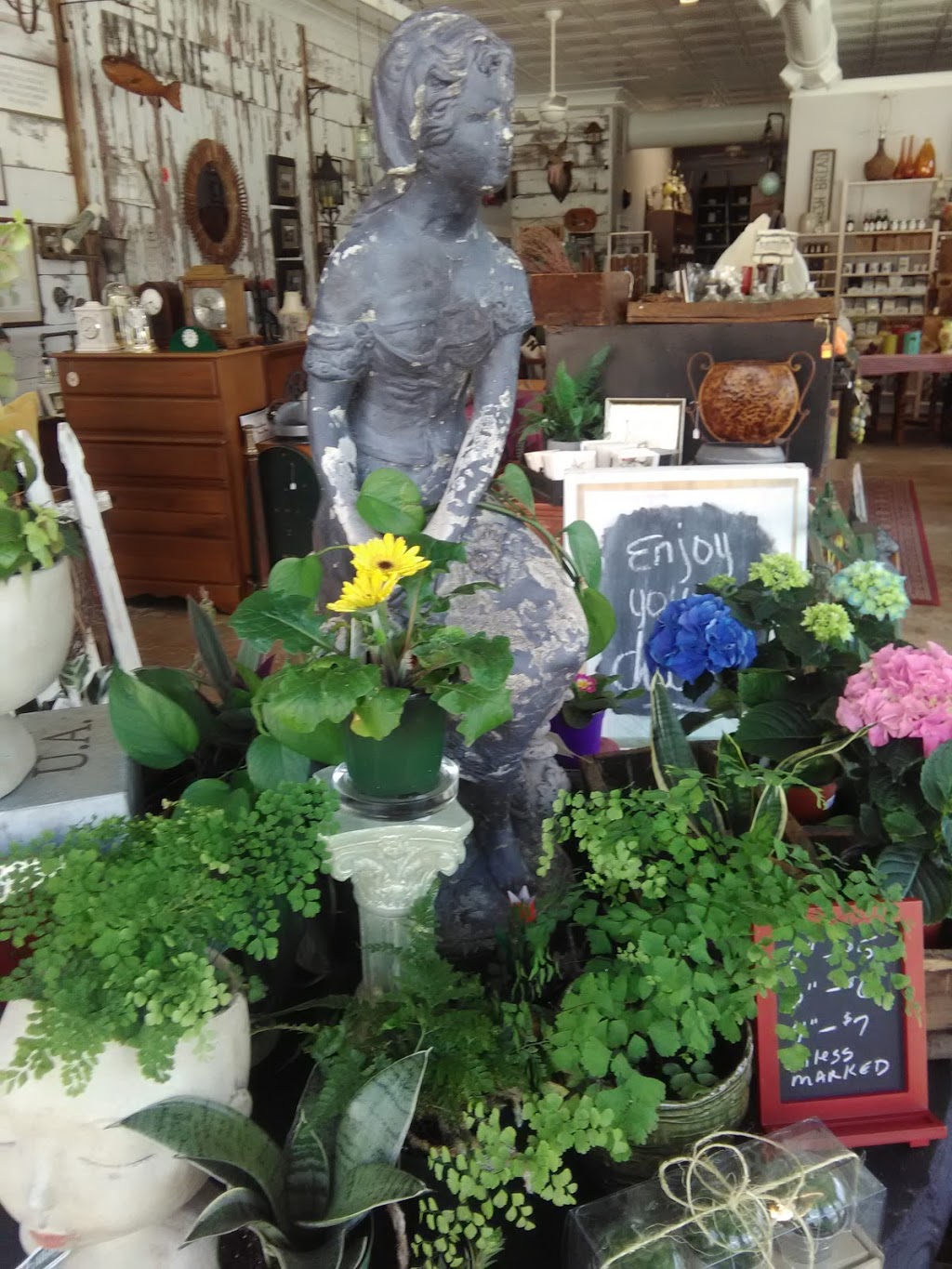 2thirty5 | 235 Broadway St, Marine City, MI 48039, USA | Phone: (810) 643-8100