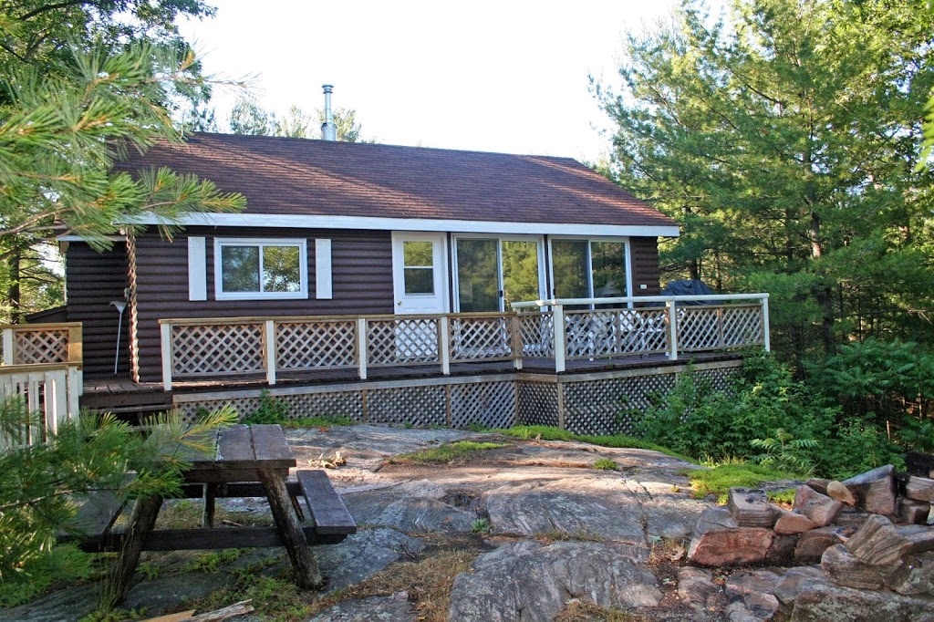 Tea Lake Cottages | 6892 Upper Big Chute Rd, Coldwater, ON L0K 1E0, Canada | Phone: (705) 906-9390