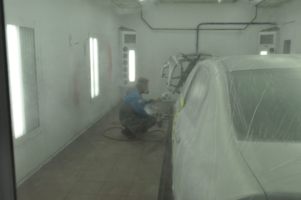 Duo Carrosserie Perfection | 2385 Bd Chomedey, Laval, QC H7T 2W5, Canada | Phone: (450) 238-8471