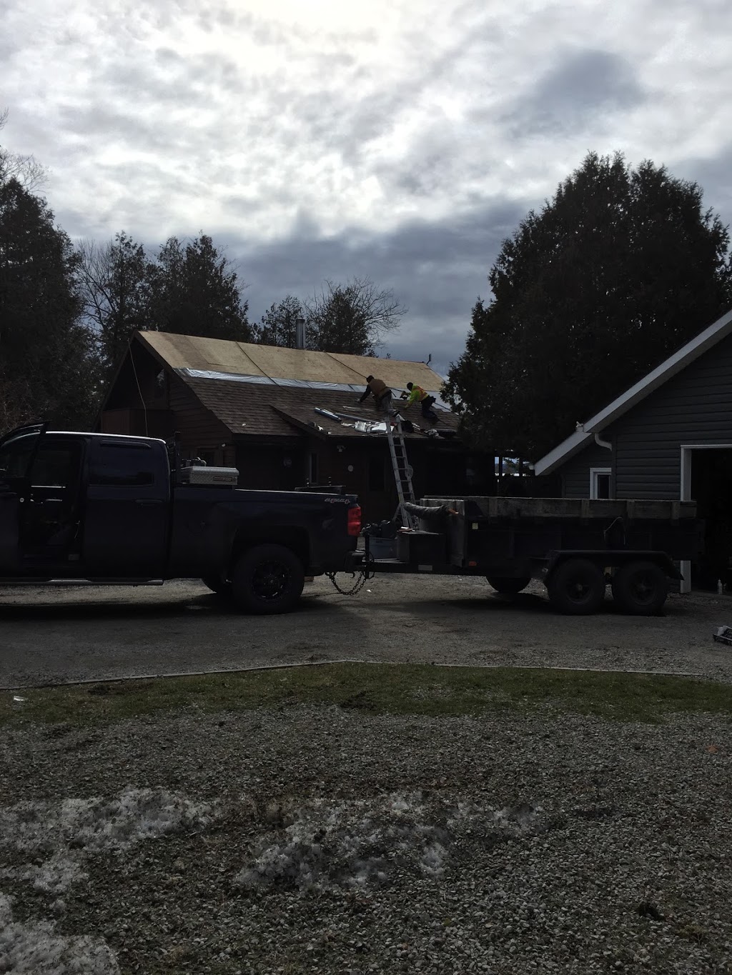 CDR Roofing | 19 Jasmine St, Hamilton, ON L8V 2M8, Canada | Phone: (905) 962-1206