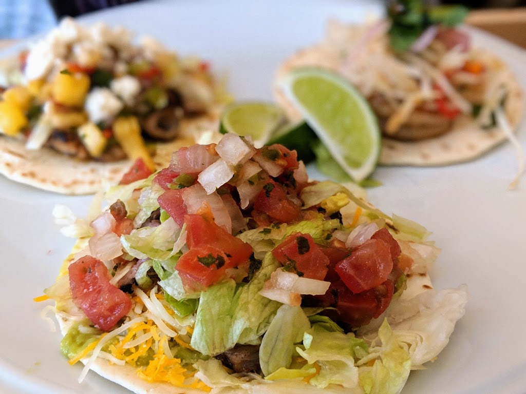 Los Puntos Cantina | 128 Michigan Ave, Point Edward, ON N7V 1E6, Canada | Phone: (519) 491-8330