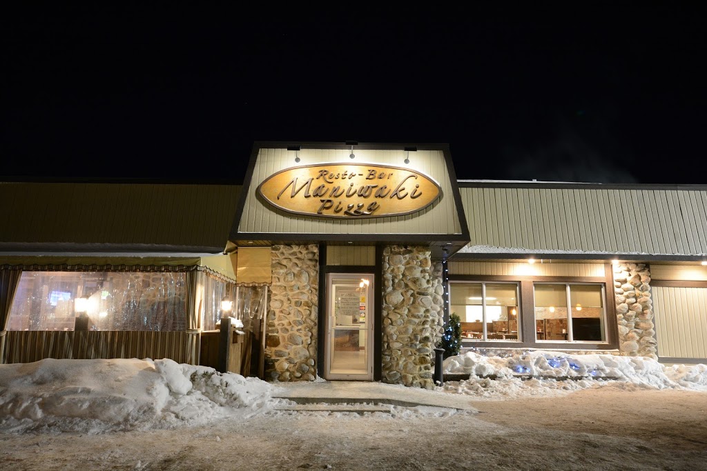 Resto-Bar Maniwaki Pizza | 304 Boulevard Desjardins, Maniwaki, QC J9E 2E9, Canada | Phone: (819) 449-5999