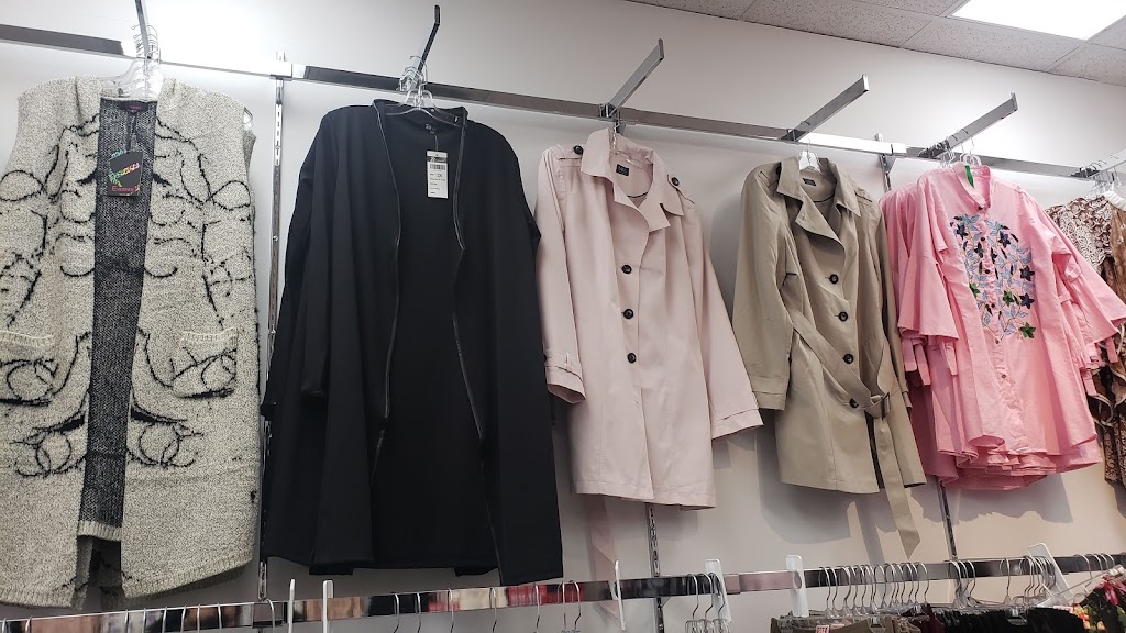 In Style Outffiters | 4141 Dixie Rd, Mississauga, ON L4W 1V5, Canada | Phone: (905) 212-7591