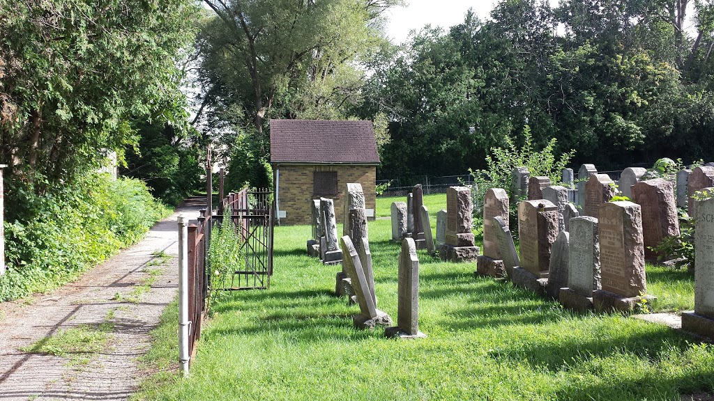 Roselawn-Lambton Cemetery Association | cemetery | 1293 Royal York Rd, Etobicoke, ON M9A 4C4, Canada | 4163980563 OR +1 416-398-0563