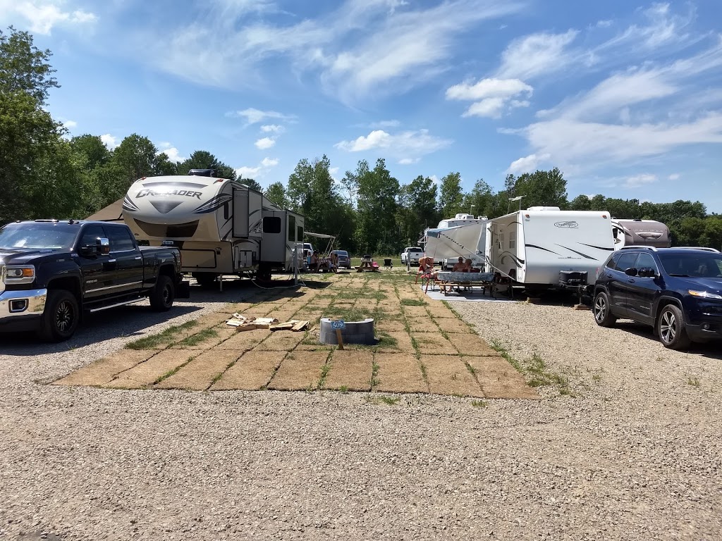 Camping Aventure Sentinelle | 201 Rue des Sources, Saint-Félix-de-Valois, QC J0K 2M0, Canada | Phone: (450) 889-4638