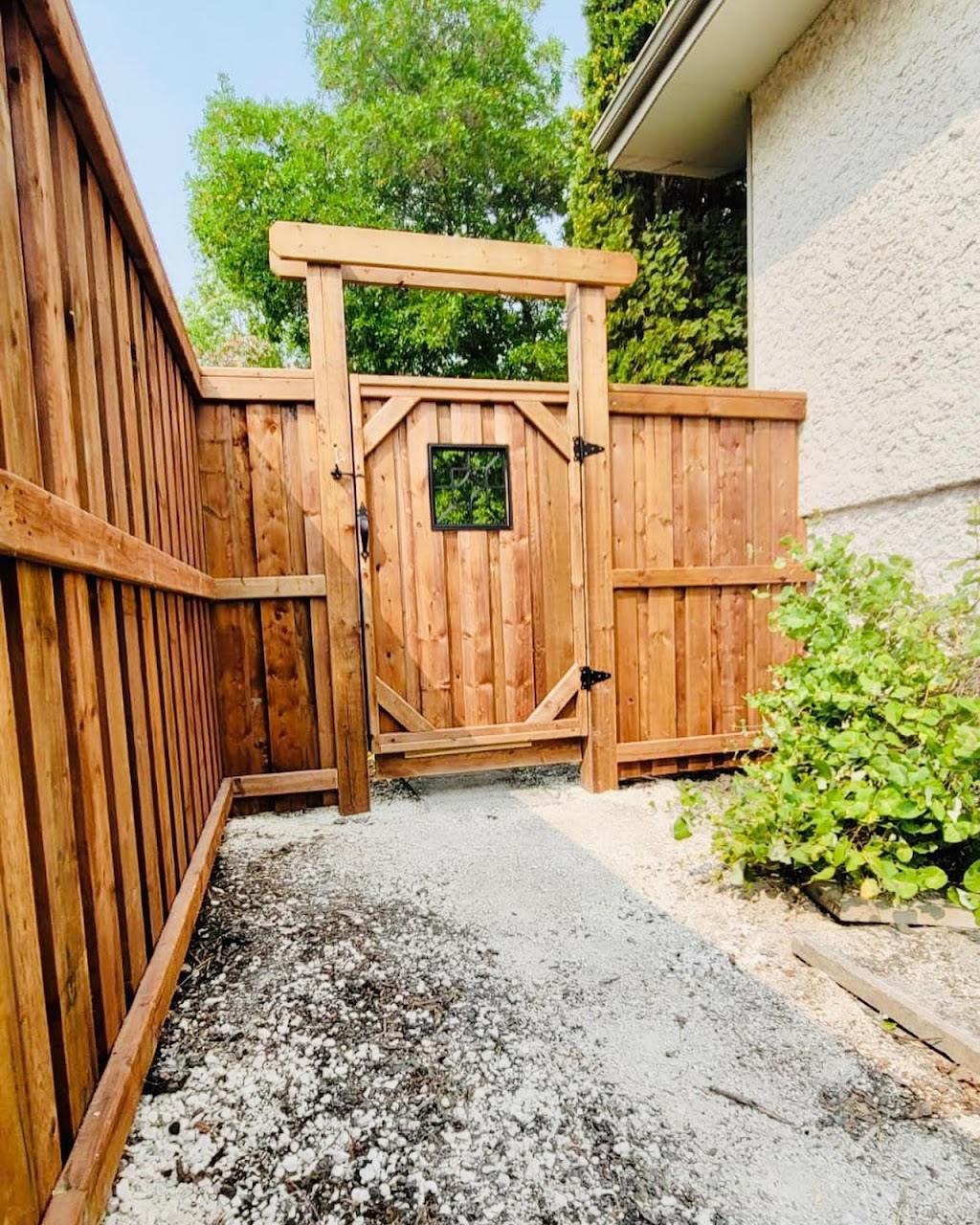 Excellence Fences & Decks | 63 Glen Ave, Winnipeg, MB R2M 1V4, Canada | Phone: (204) 296-7580