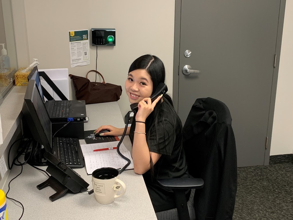 ICL Immigration Inc | 1599 Hurontario St Suite 204, Mississauga, ON L5G 4S1, Canada | Phone: (905) 769-0421